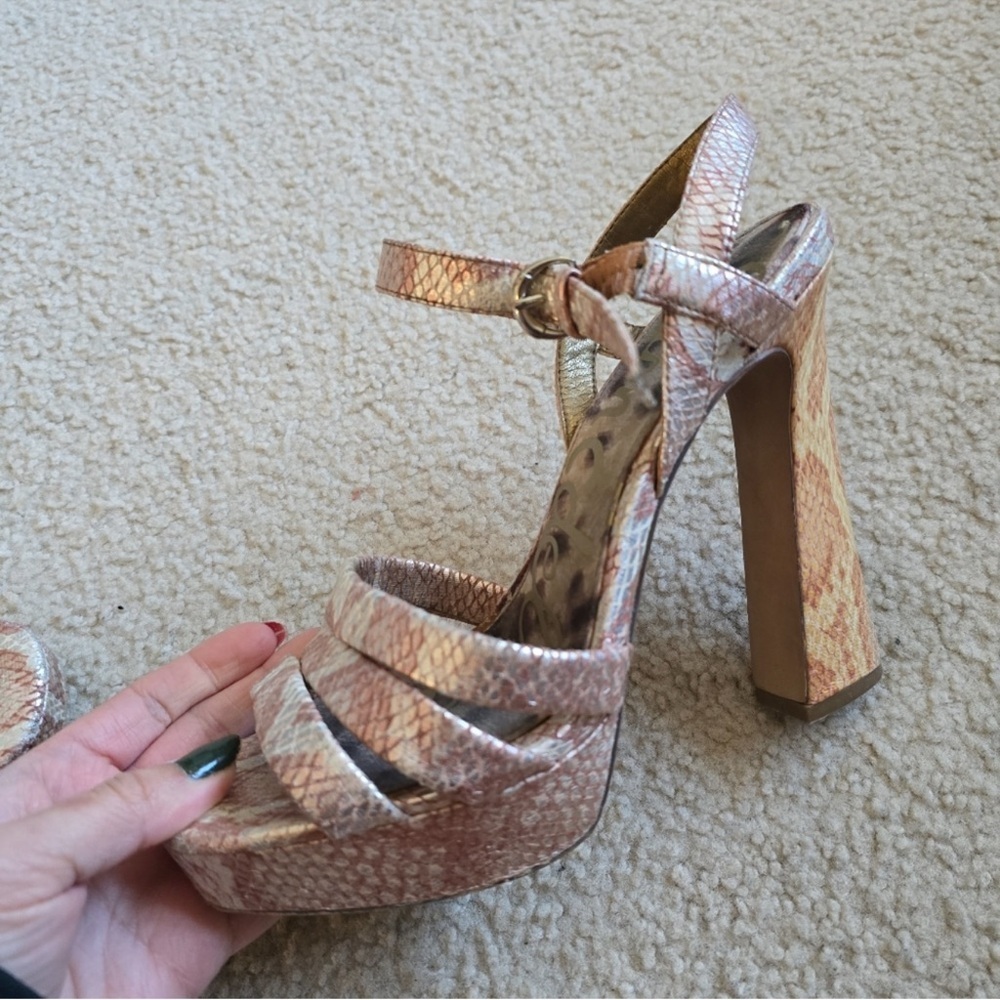 Sam Edelman Taryn Rose Metallic Python Snake-Print Embossed Platform Heels 7.5 - Picture 4 of 8